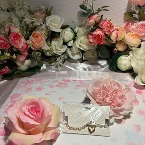 Unbranded Gold and Pink Stickers